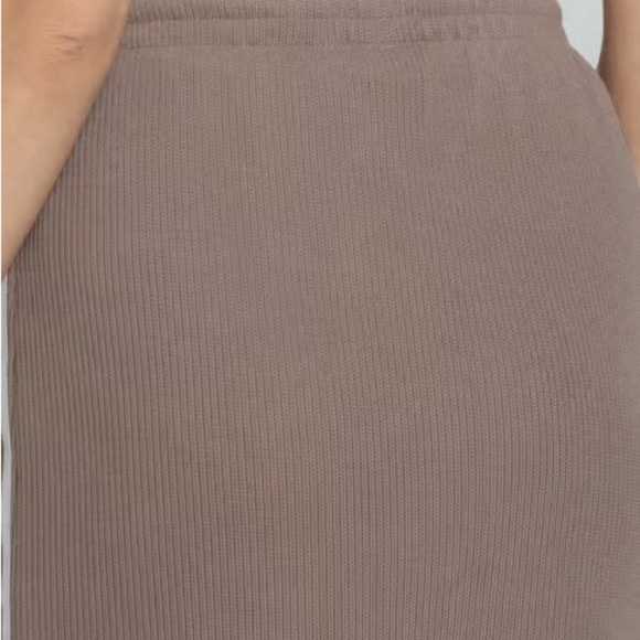 Adidas Originals Women's Sportwear Fit Ribbed Midi Skirt Taupe Size L - Picture 4 of 9